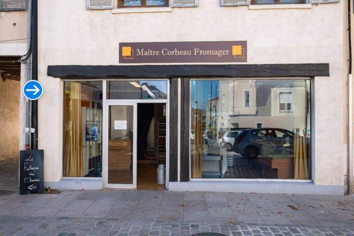 Vente de fromages lait cru à Brie Comte Robert